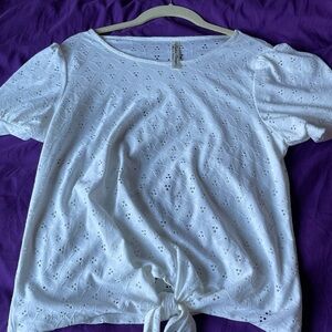 PerSeption Concept White Eyelet Short-Sleeve Tie-Hem Top